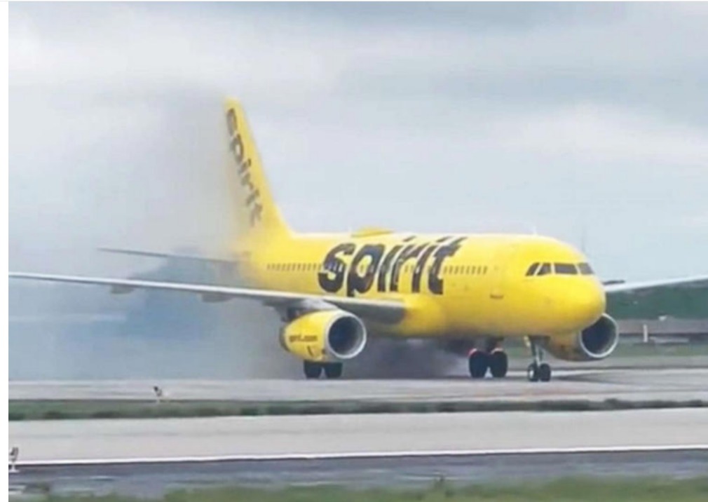Spirit Airlines renaît sur TikTok : plus de 300 millions de dollars promis par les internautes pour racheter la compagnie