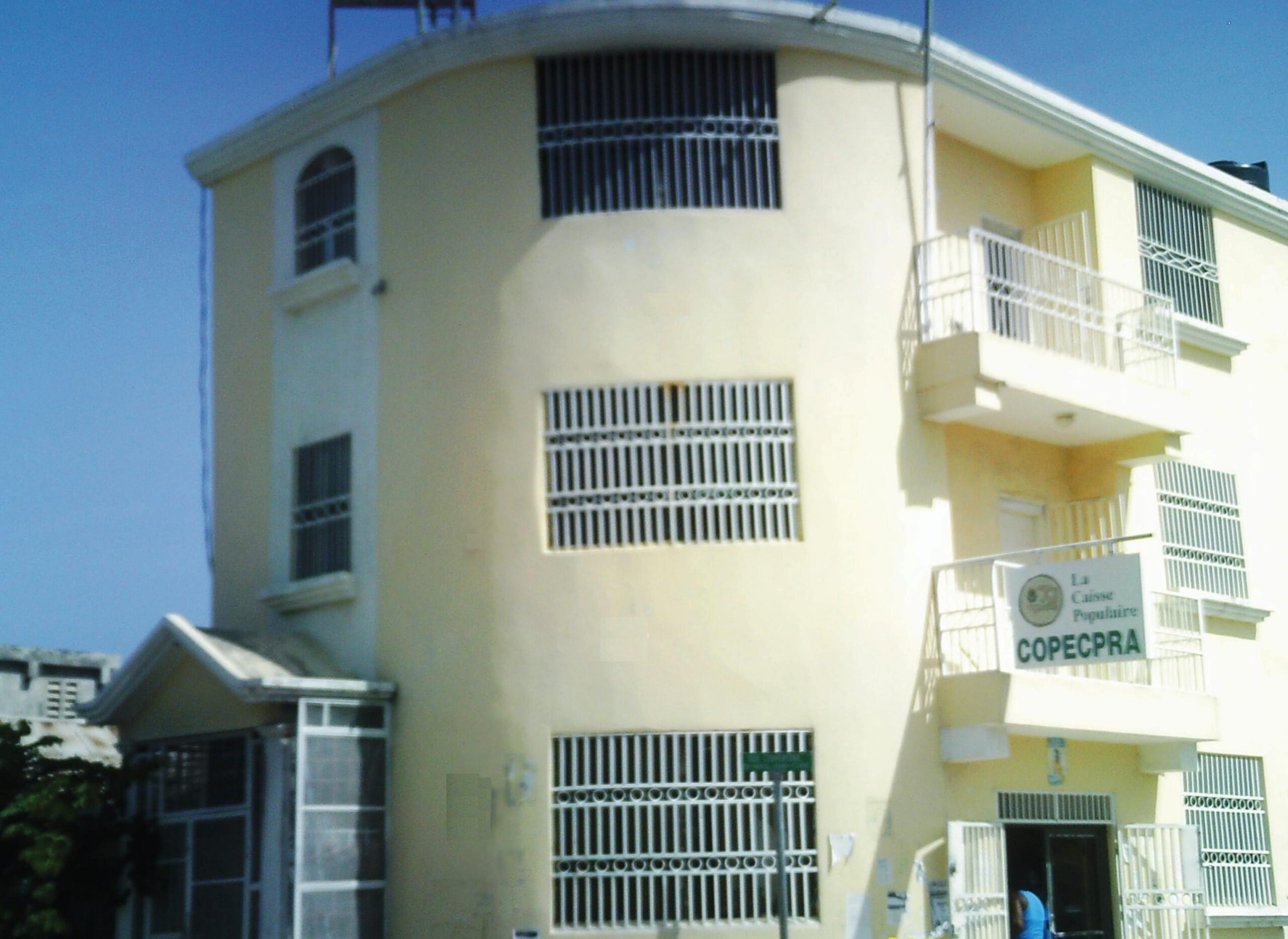 Petite Rivièredel’Artibonite l’institution financière COPECPRA cambriolée par le gang Gran