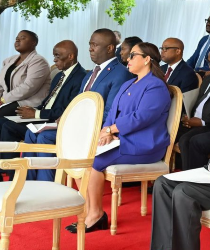 Raina Forbin, inscrite comme électrice démocrate à Miami-Dade depuis 2008, nouvelle cheffe de la diplomatie haïtienne ! Raina Forbin, inscrite comme électrice démocrate à Miami-Dade depuis 2008, nouvelle cheffe de la diplomatie haïtienne !