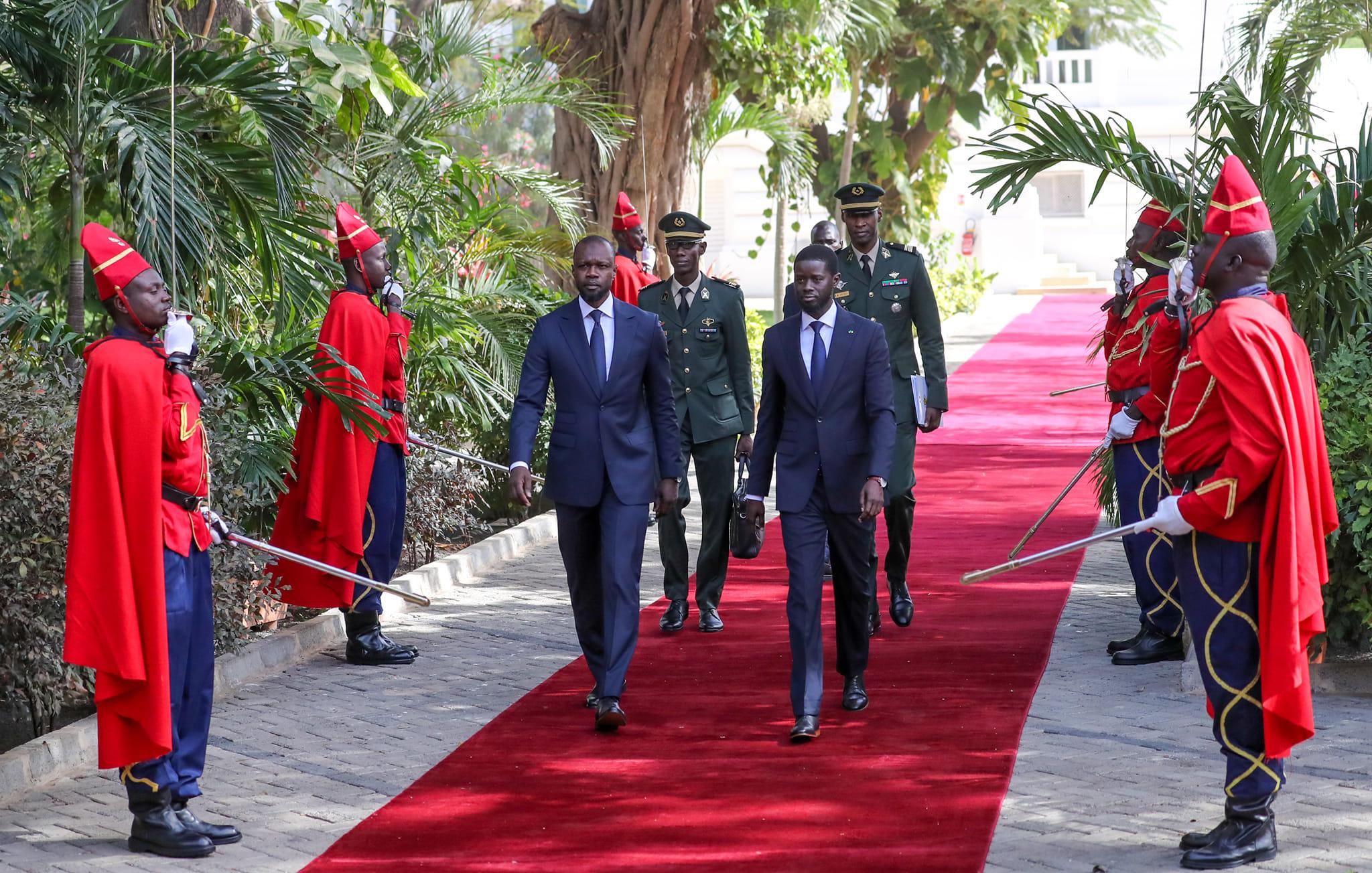 Sénégal | Ousmane Sonko limogé, le gouvernement dissous : les premiers éléments après la rupture avec Diomaye Faye Sénégal | Ousmane Sonko limogé, le gouvernement dissous : les premiers éléments après la rupture avec Diomaye Faye